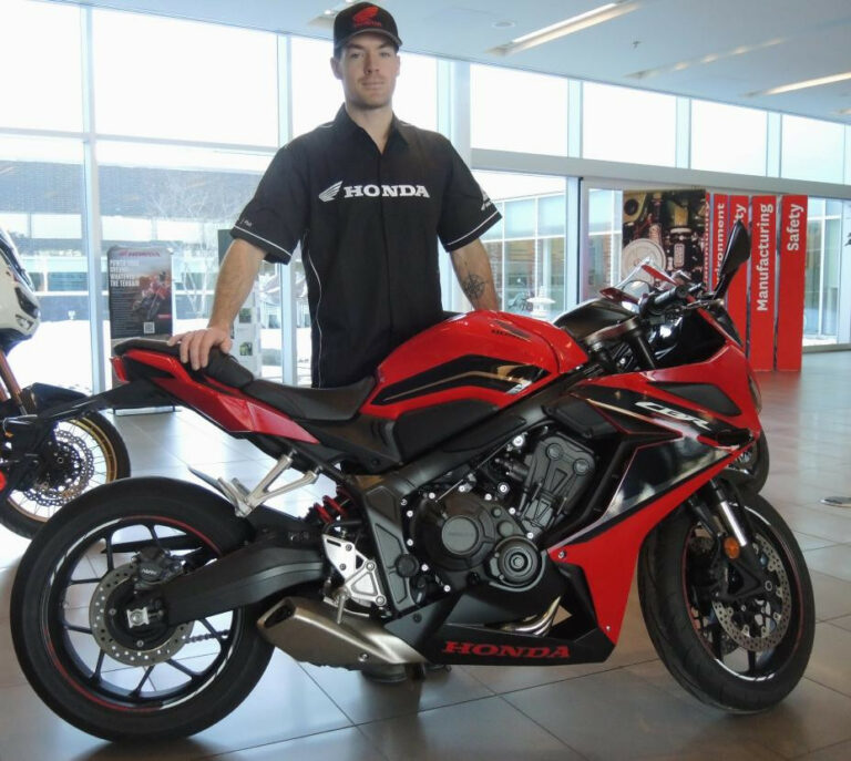 Canadian Superbike: Champ Ben Young joins Honda Canada