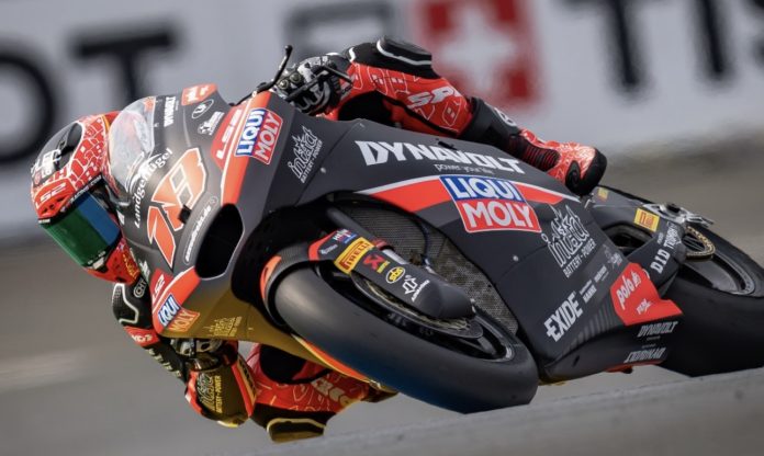 Manuel Gonzalez cracks lap record in England during practice session Friday afternoon. Photo courtesy Intact GP Team.