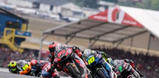 Gonzalez (18), Moreira (10), Baltus (7), Arenas (75) and Salac (12) during Moto2 race at Le Mans Circuit. Photo courtesy Dorna.