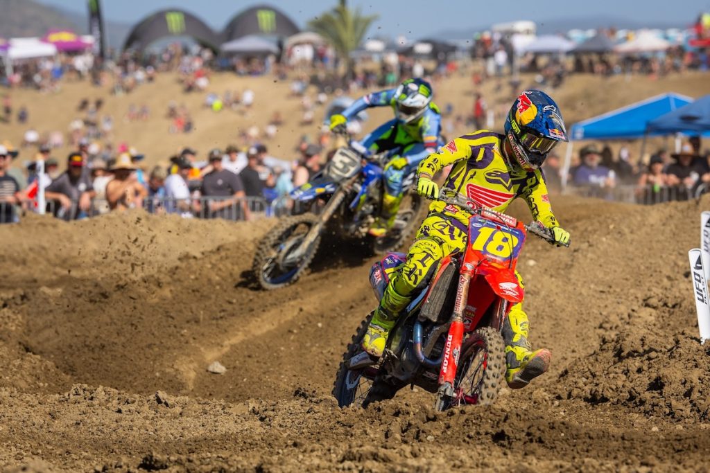 Tomac kept the pressure on Lawrence throughout the second moto.Photo Credit: MX Sports Pro Racing, Inc.