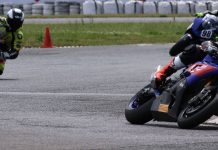 Shannonville Sprint Cup lap one during Sunday’s second RACE Moto Regional round and Elie Daccache holds first on the No. 1 Milwaukee Tools Yamaha from the No. 74 Royal Distributing BMW of Michael Leon and the No. 98 BMW of Matt Vanderhorst.