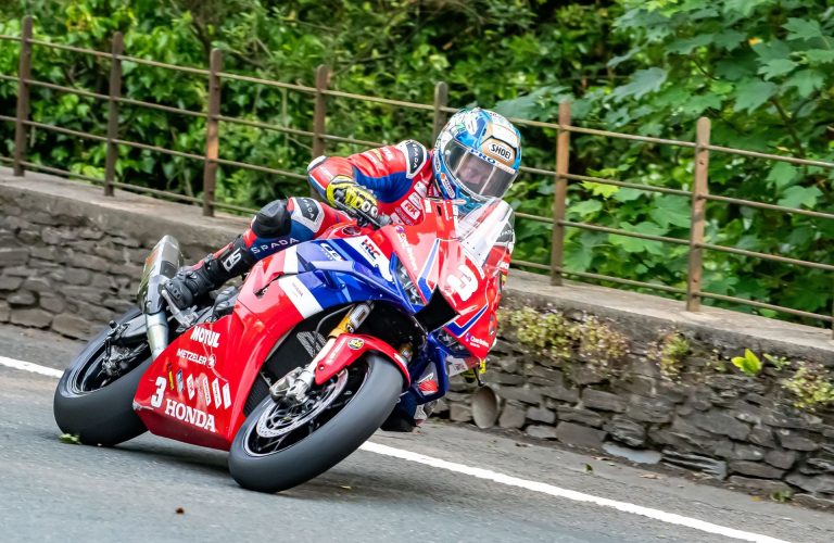 Isle of Man TT: Superstock TT Race 1 Results
