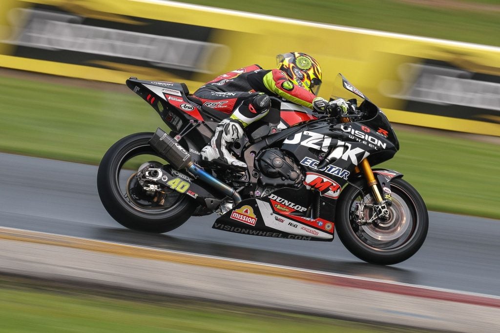 Sean Dylan Kelly(#40) showed top-three pace all weekend aboard the Vision Wheel M4 ECSTAR Suzuki GSX-R1000R before incidents kept him from contending for podium finishes.