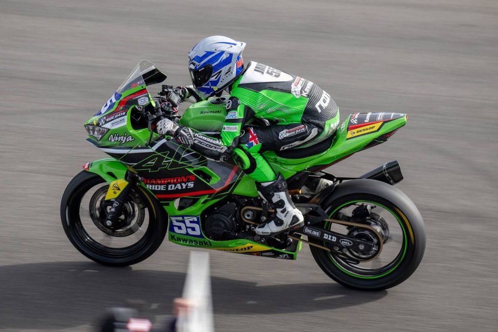 Jake Paige (55) on his Kawasaki Ninja at Morgan Park Raceway. Photo by RbMotoLens.