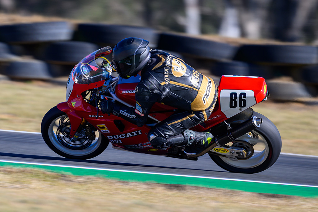Beau Beaton dominated the Superbike Masters yet again. Photo by RbMotoLens.
