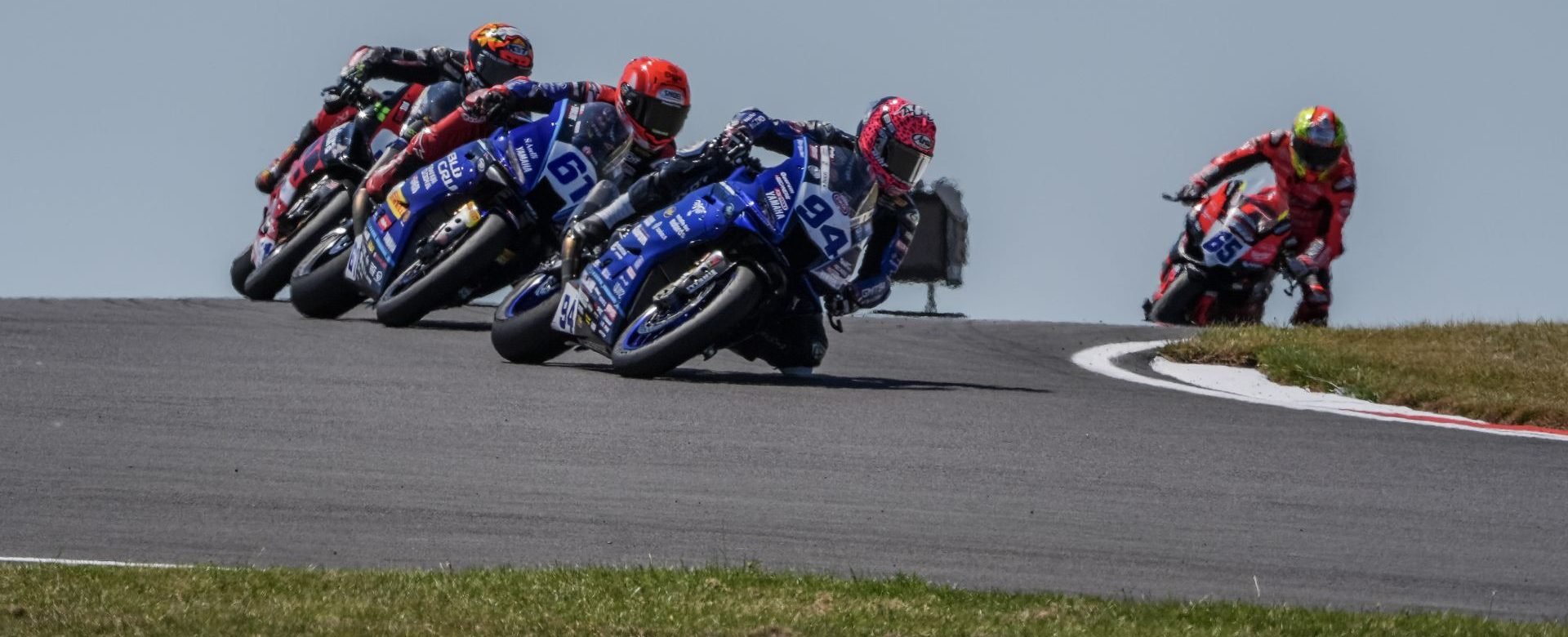 WorldSSP Race 1 with Lucas Mahias (94), Can once (61). Photo courtesy Dorna.