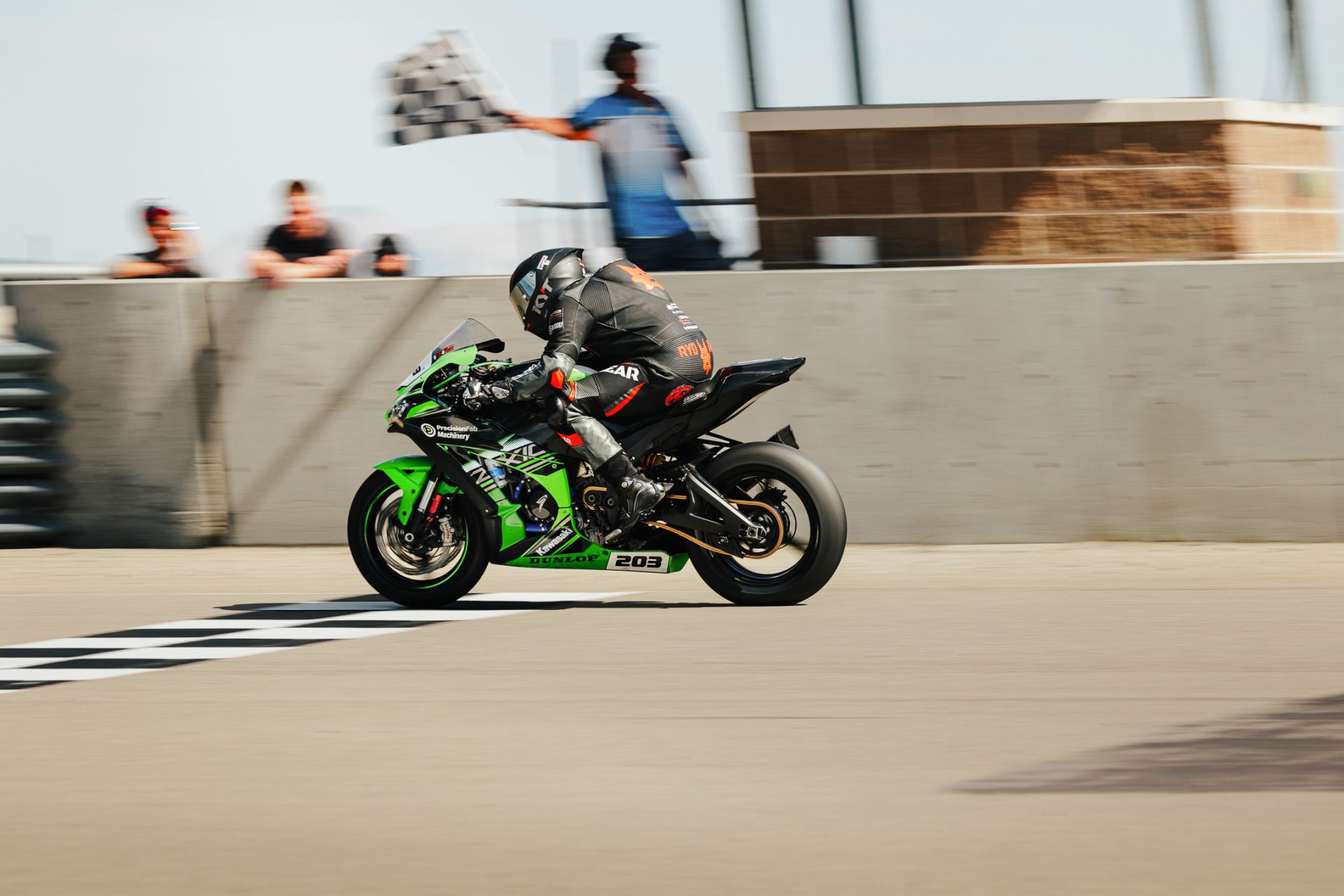 Anthony Norton Finishing 1st in Open Superstock. Photo by Richard Jellerson