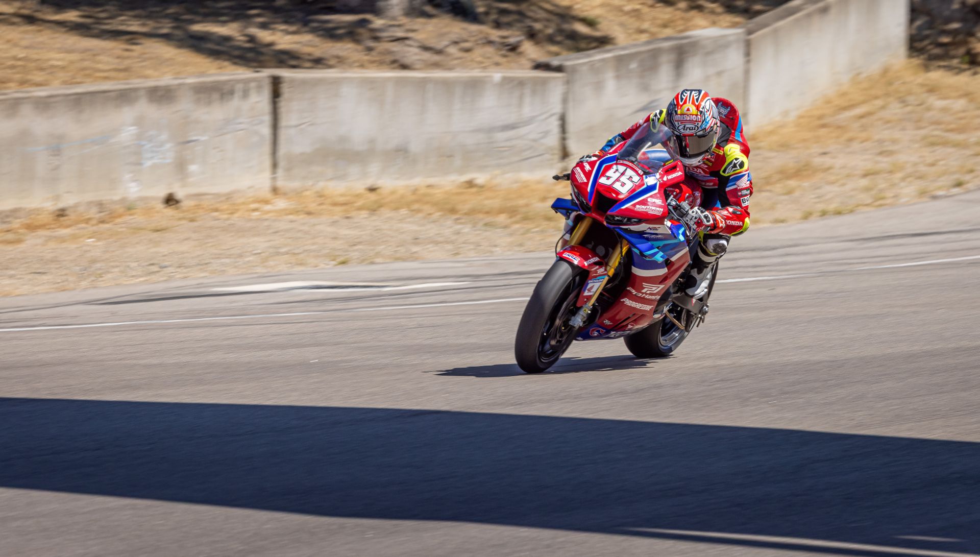 JD Beach (95). Photo courtesy Real Steel Honda.