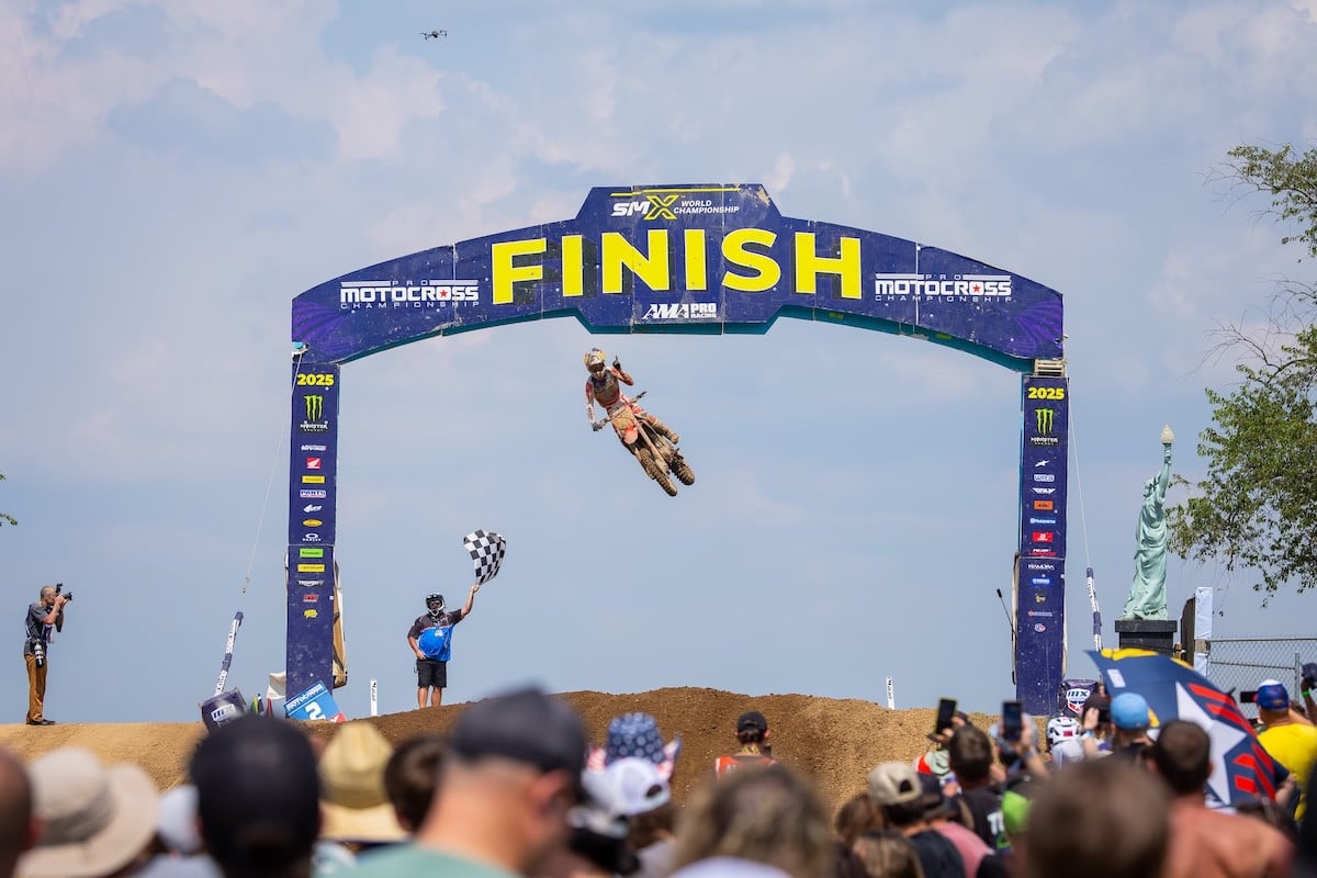 Jett Lawrence passed 17 riders in the final moto to put an exclamation point on his sixth straight victory and another 1-1 performance.Photo Credit: MX Sports Pro Racing, Inc.