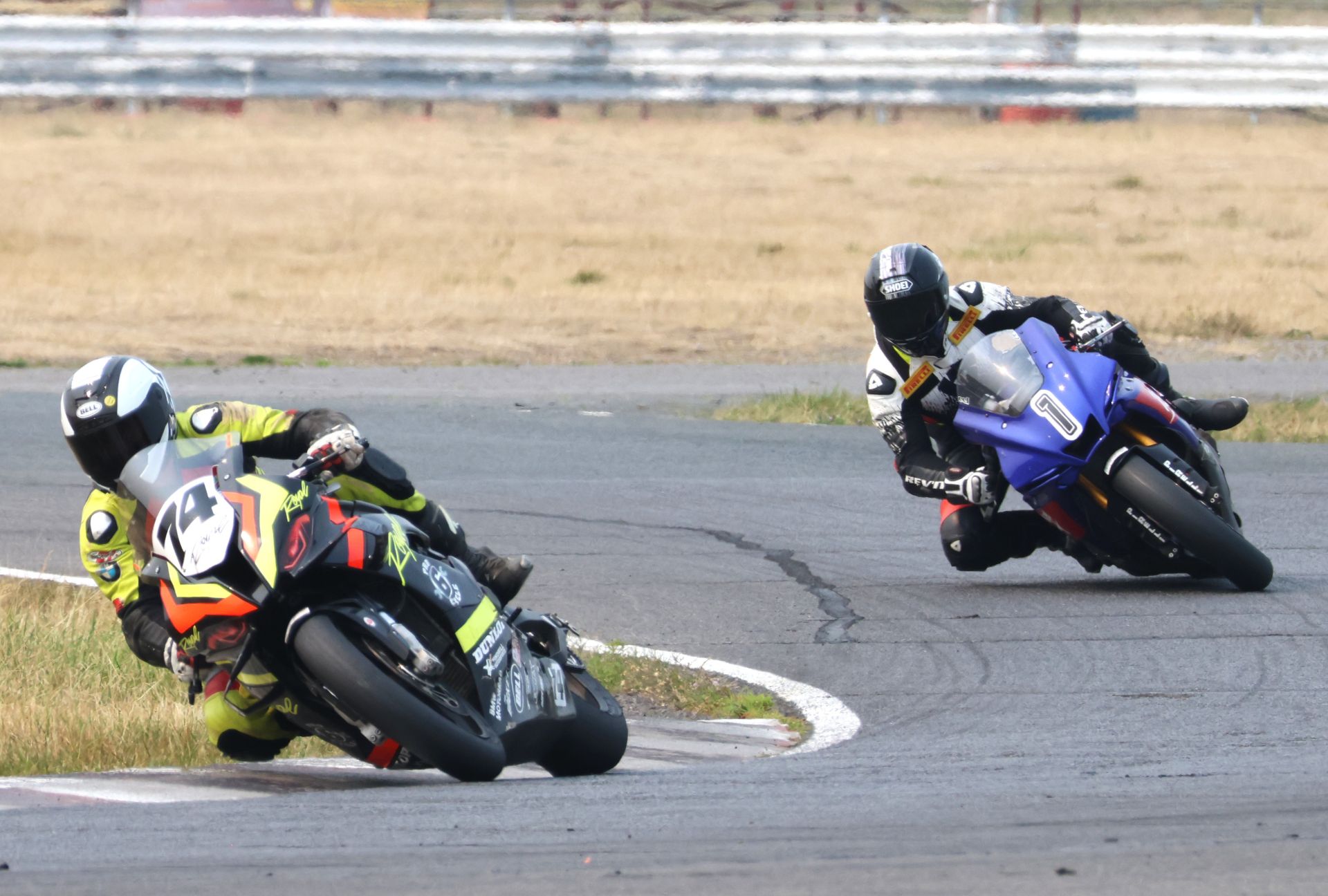 Early in the Lou-Ann Printing Pro Superbike Feature at Shannonville Motorsport Park’s RACEMoto Regional, the Dunlop-shod Royal Distributing BMW of Michael Leon holds first from the Milwaukee Yamaha of 2024 overall Cham Elie Daccache. Photo courtesy CSBK.