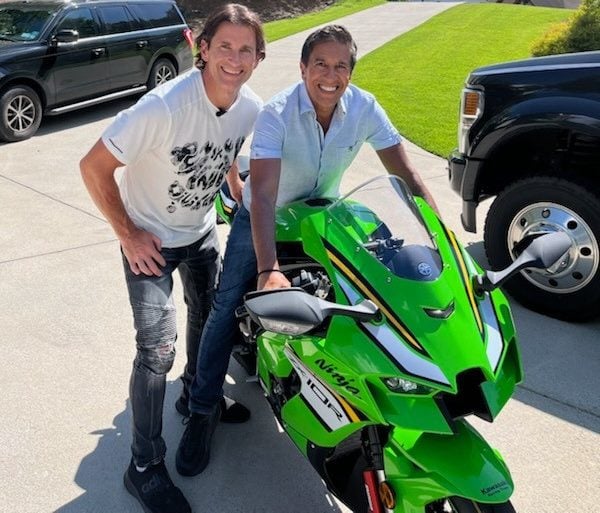 Dan Kruger on the left and Dr. Sanjay Gupta on the right. Photo courtesy Dan Kruger.