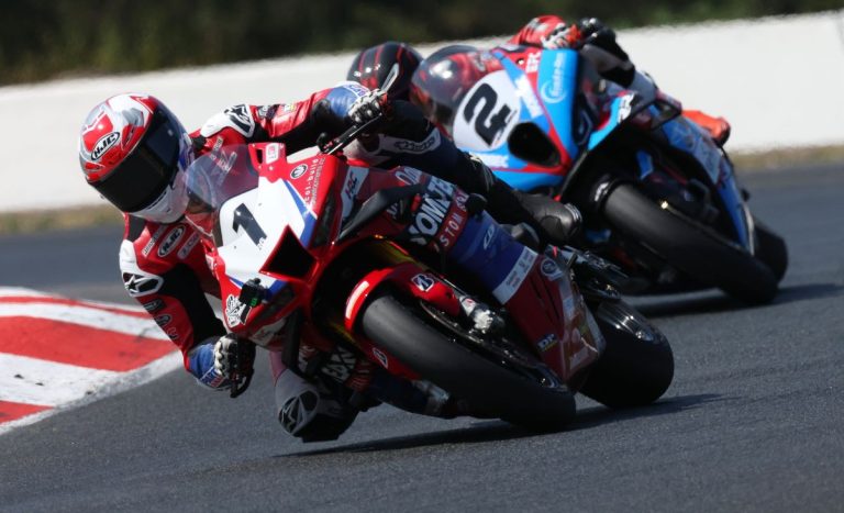 CSBK: Last-Corner Pass Wins Superbike Race 1 At CTMP