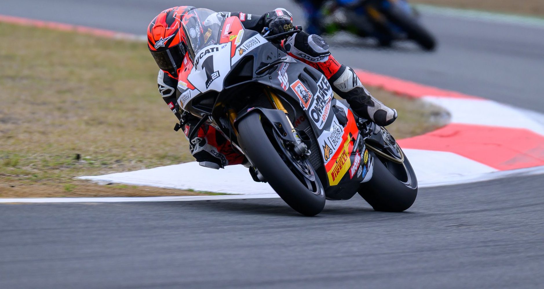 Waters lights up Queensland Raceway in SW-Motech qualifying. Photo by RBMotoLens