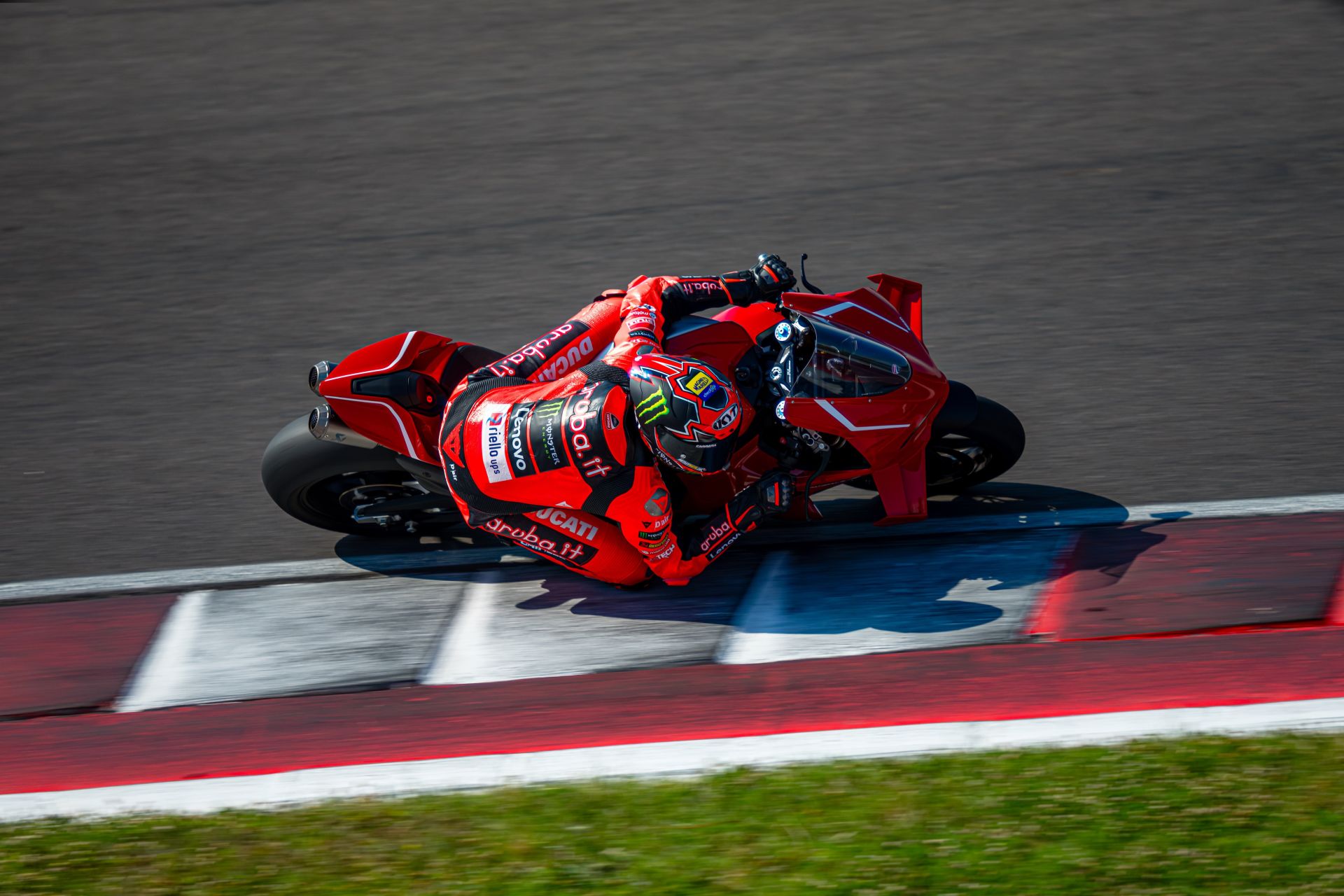 Ducati Panigale V4 R