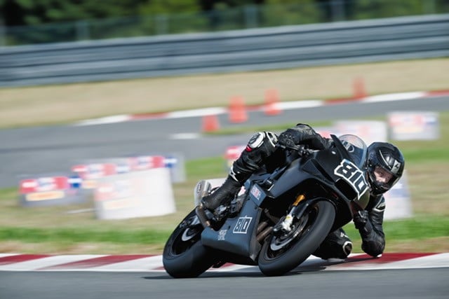 Photo credit of MP810 to @noiselessproductions from the ASRA weekend at NJMP.