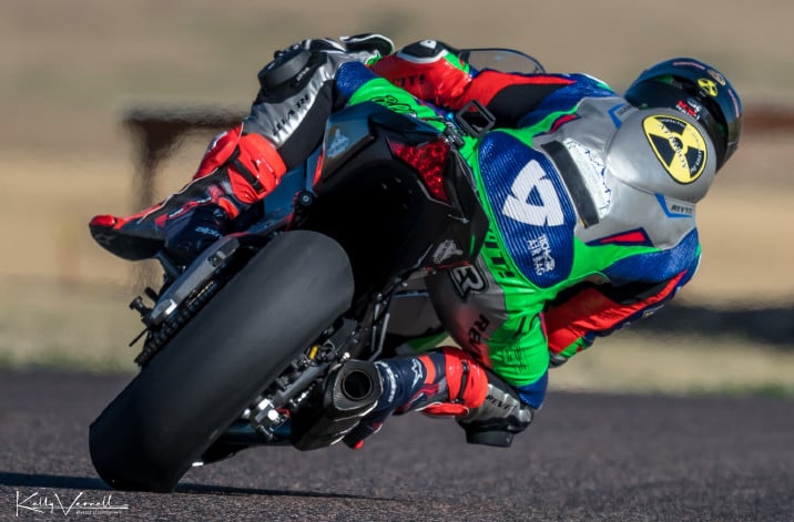 Behmer (4) leads Open Superbike Championship.  Photo By: Kelly Vernell