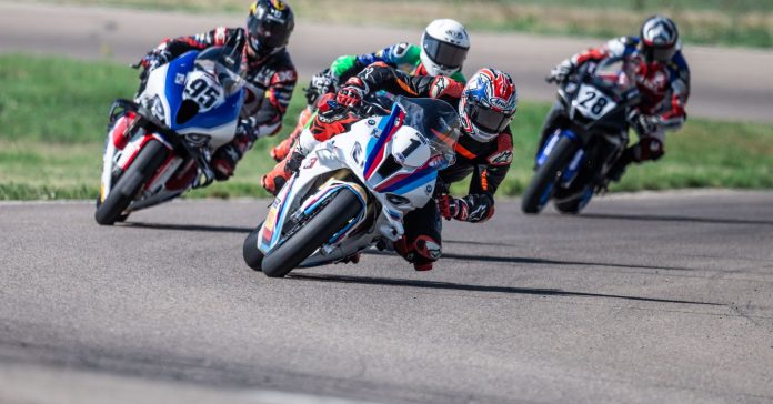 Hendry (1) leads Race of Rockies Championship ahead of Cunha (95) and Behmer (4). Photo By: Kelly Vernell