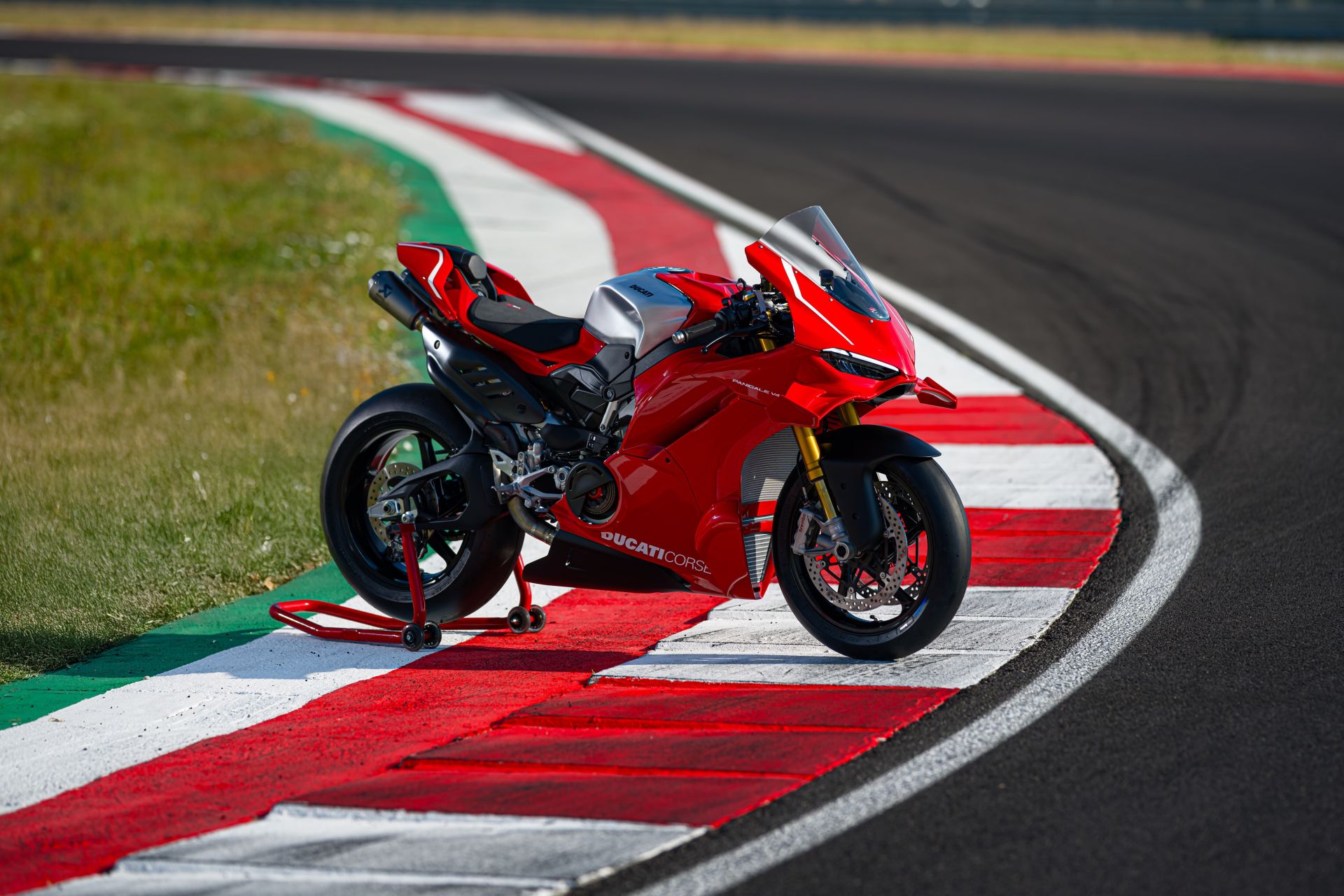 Ducati Panigale V4 R