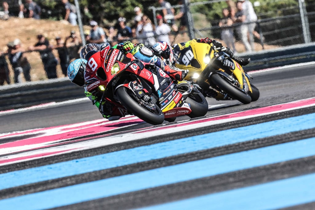 Hannes Soomer (9) on his Champion-MRP-Tecmas BMW and a rider on his Team LRP Poland (90). Photo courtesy EWC.