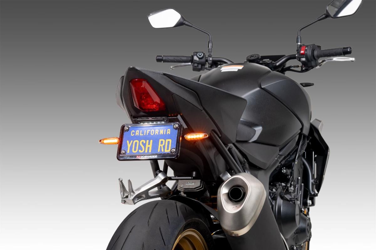 Yoshimura V2 Fender Eliminator Kit base unit with optional LED Standard Signal Kit and License Plate Frame. Photo courtesy Yoshimura.