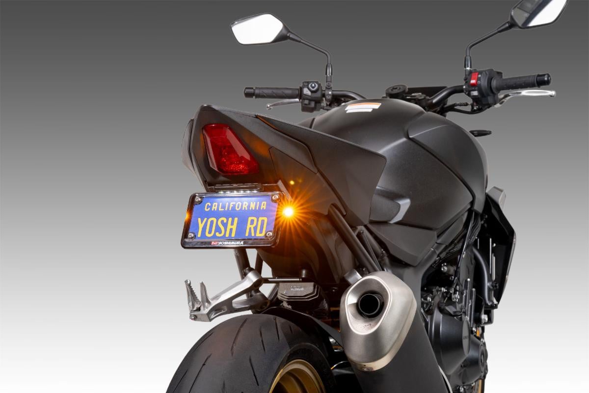 Yoshimura V2 Fender Eliminator Kit base unit with optional Micro Signal Kit and License Plate Frame. Photo courtesy Yoshimura.