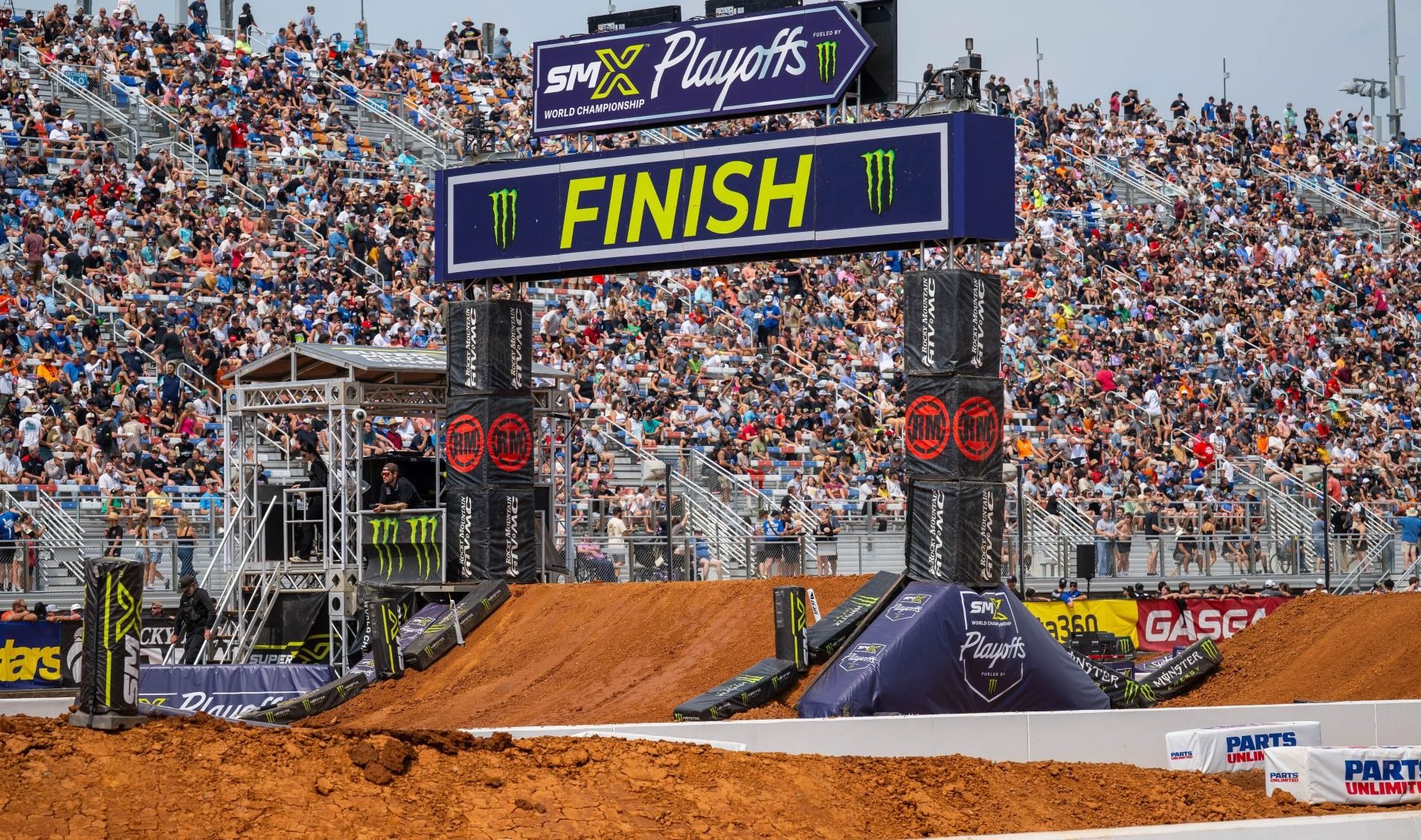 zMAX Dragway at Charlotte Motor Speedway kicked off the postseason racing for the third time since the SMX World Championship was launched in 2023. Photo credit: Feld Motor Sports