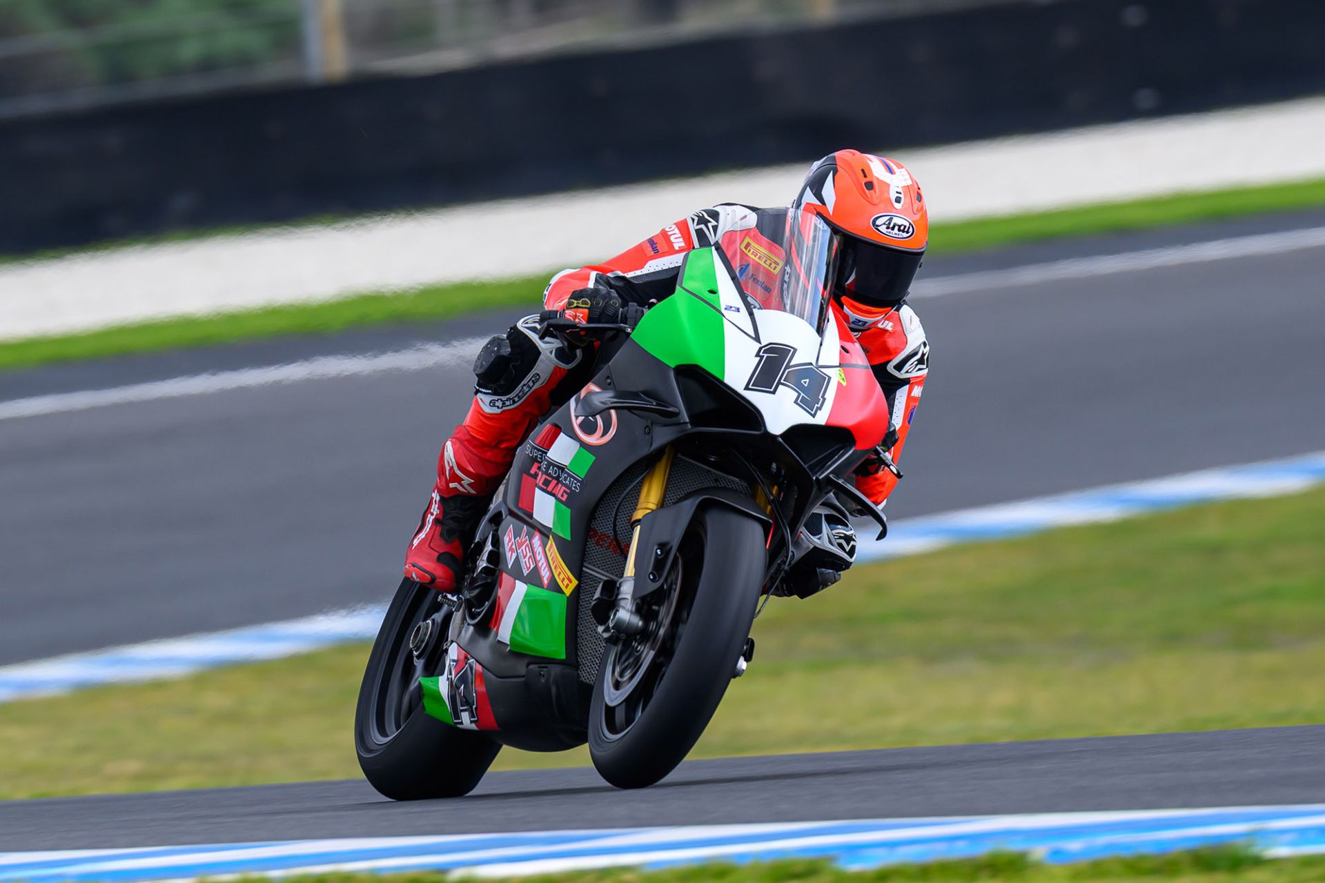 Glenn Allerton shook off a crook back to finish third in race one. Photo by RbMotoLens.