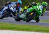 Supersport versus Supersport Next Gen: Simpson (#5) and Toparis (#7) had a ding-dong battle in race two. Photo RbMotoLens.