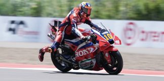 Luca Marini (10) at Mandalika. Photo courtesy Honda HRC.