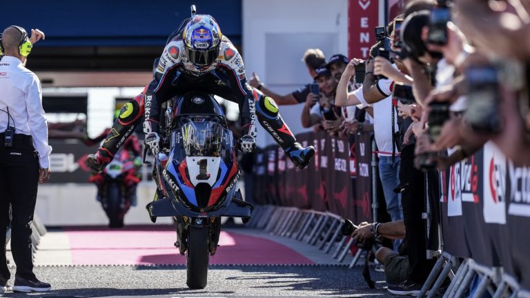 WSBK: Razgatlioglu Takes Pole Position at Estoril