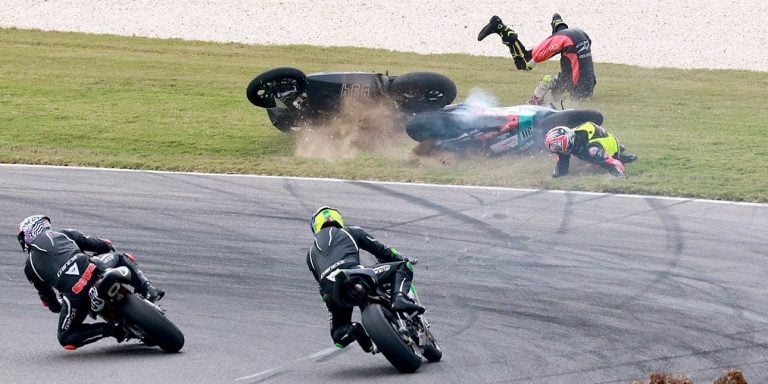 AHRMA: Crash Photos From The Pro Challenge Race At Barber
