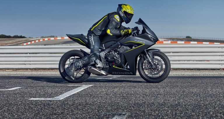 Honda Expands E-Clutch Lineup With New CB750 Hornet