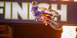 Supercross: More From Teams at San Diego