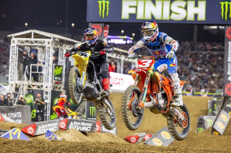 SMX: Tickets On Sale for Playoffs and Final