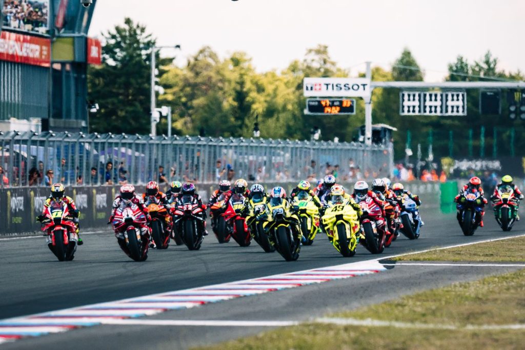 MotoGP: Holeshot Devices, Grid Layout And More... - Roadracing World ...
