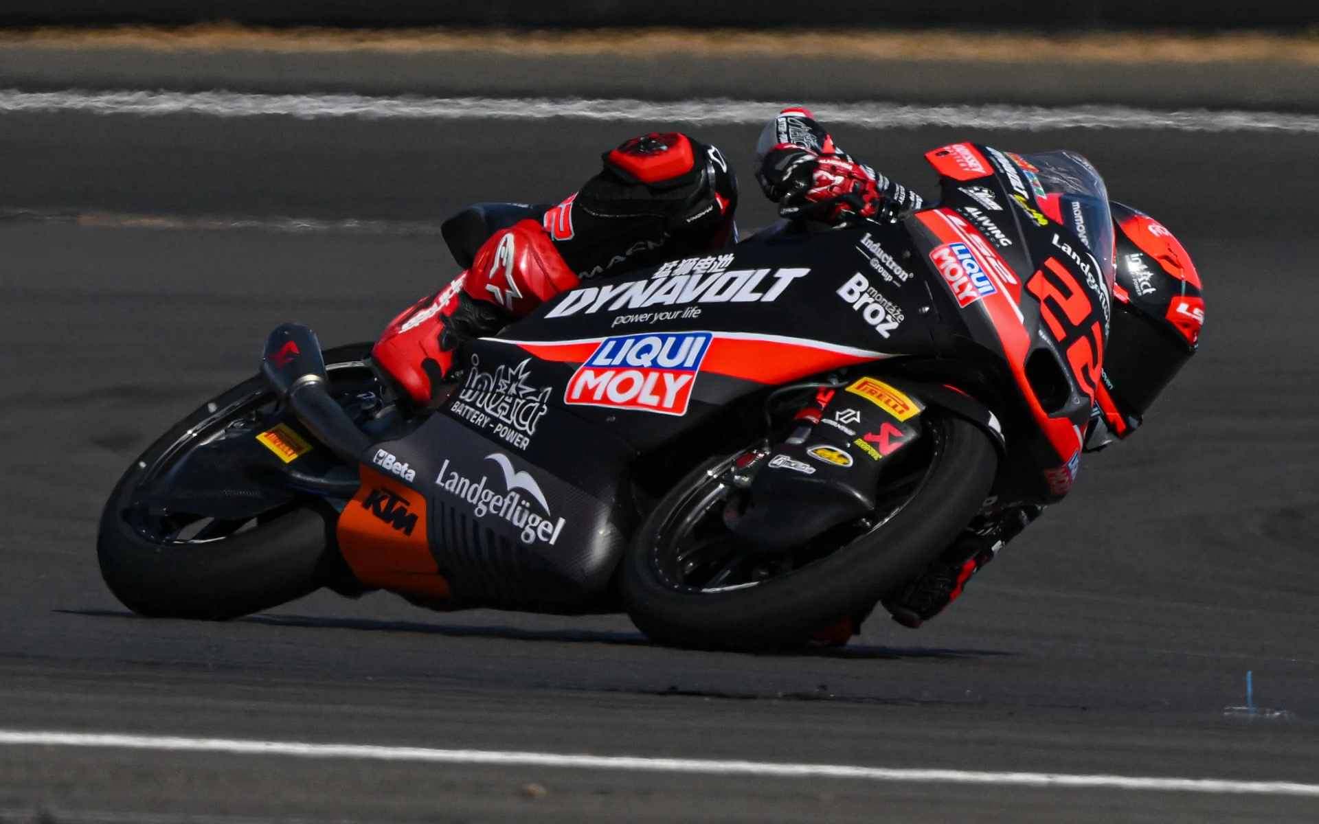Moto3: Almansa Quickest In Opening Practice In England image