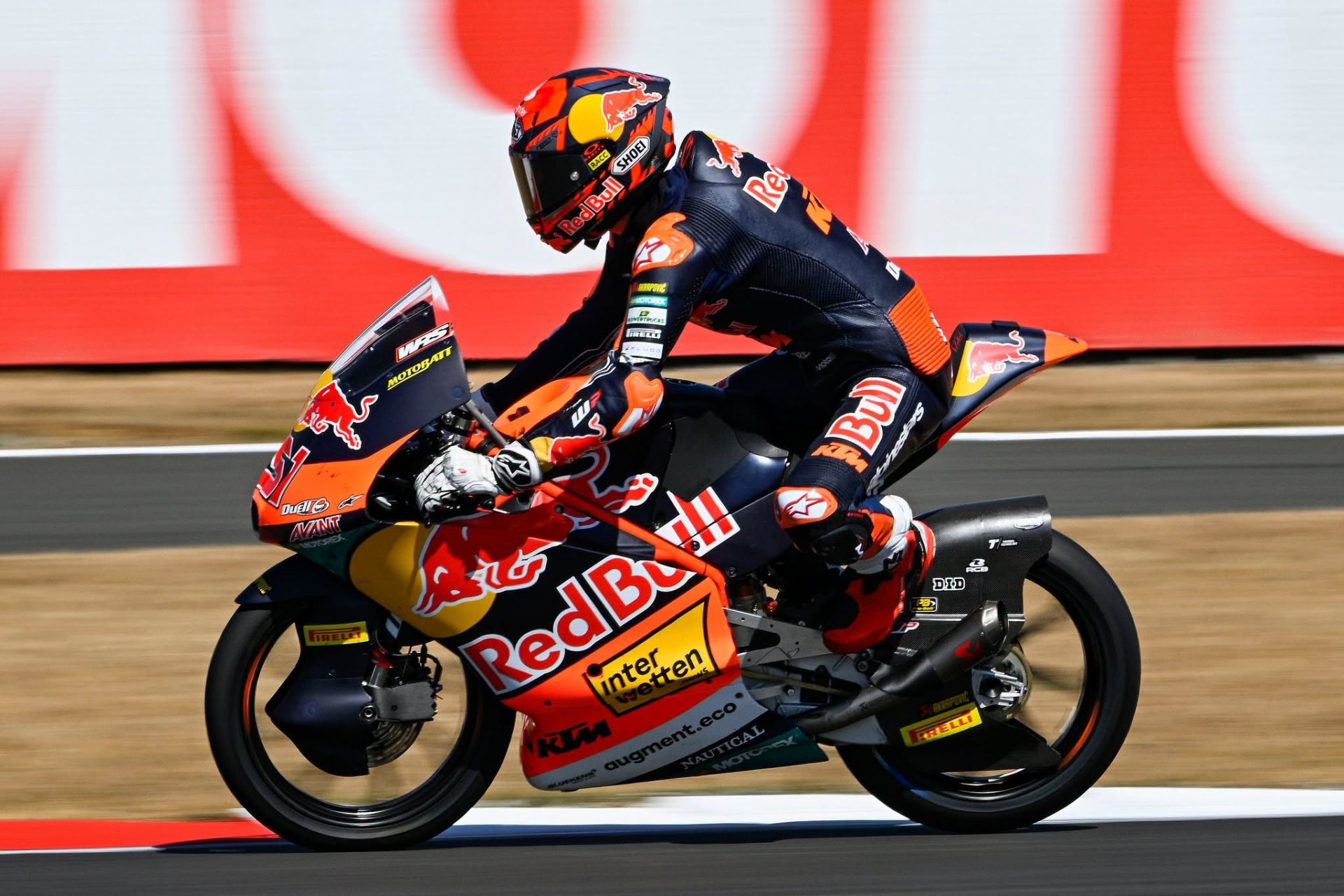 Moto3: Uriarte Heads Saturday Practice In England image