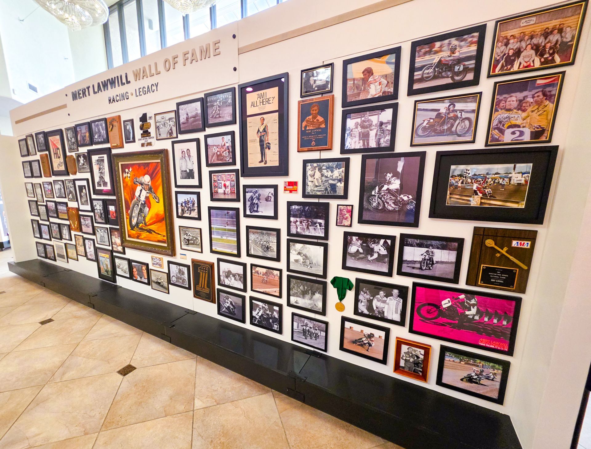 Photo wall Tyson