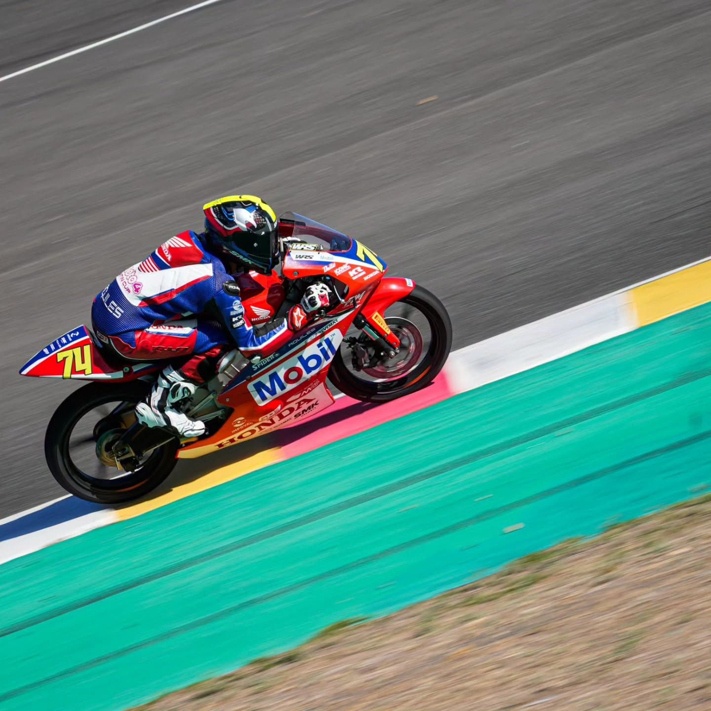 Moto4 Latin Cup: Matsudaira Podiums, Salem P4 image