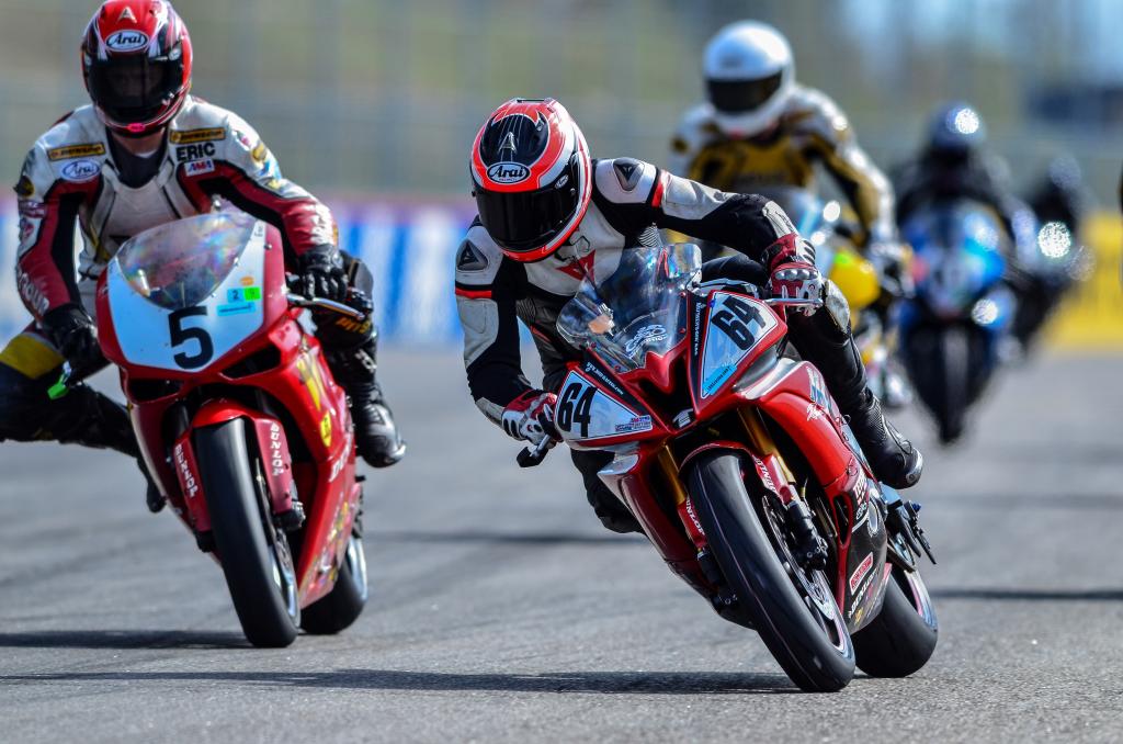 Narbonne Wins LRRS Middleweight GP/Dash For Cash At New Hampshire Motor Speedway