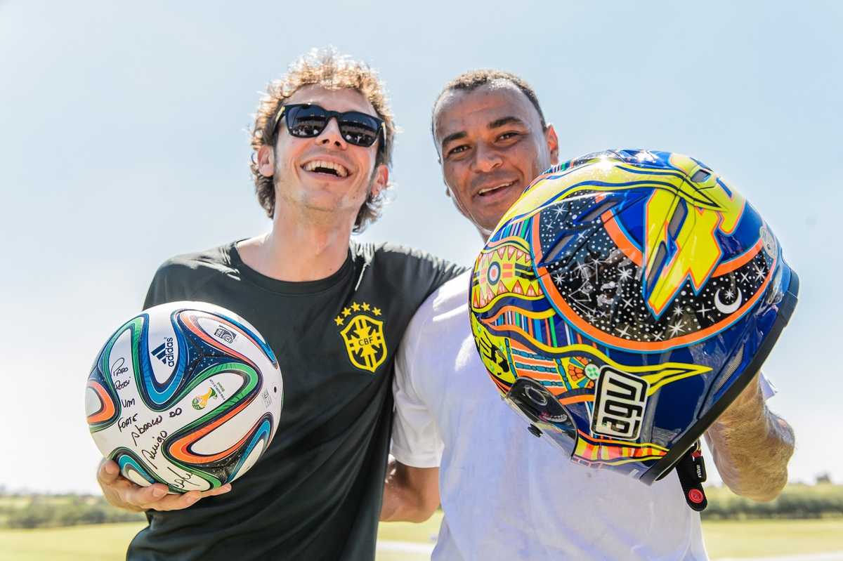 Valentino Rossi Visits Brazil, Plays Soccer With Cafù - Roadracing