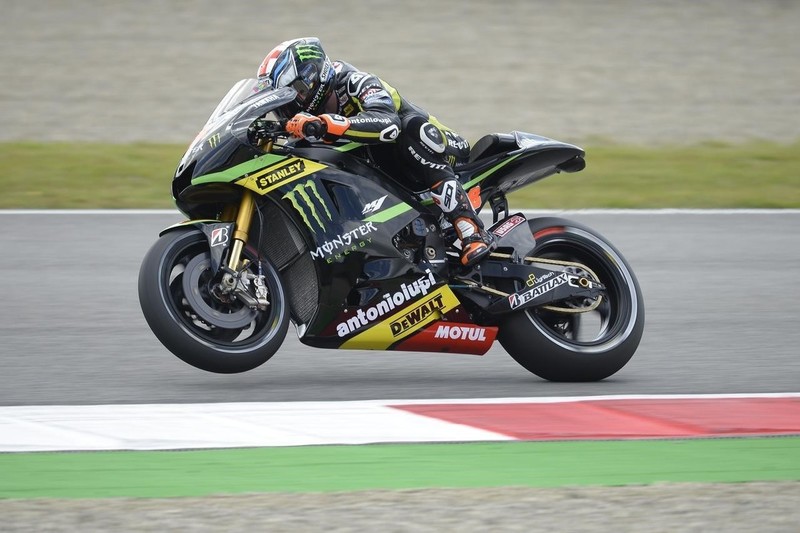 Bradley Smith Has Hand Injuries Evaluated And Repaired In San Marino