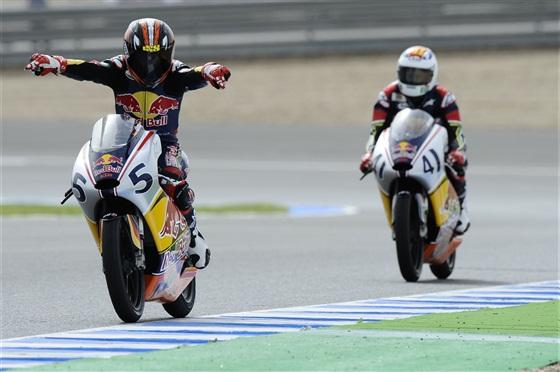 Oettl Over Binder By 0.567 Second, American Roberts 12th In Red Bull MotoGP Rookies Cup Race One In Jerez