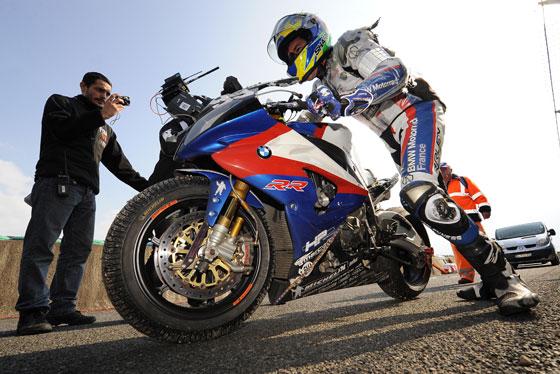 Big Crash Forces BMW Motorrad France Team Thevent To Retire Early In Bol d'Or 24-Hour