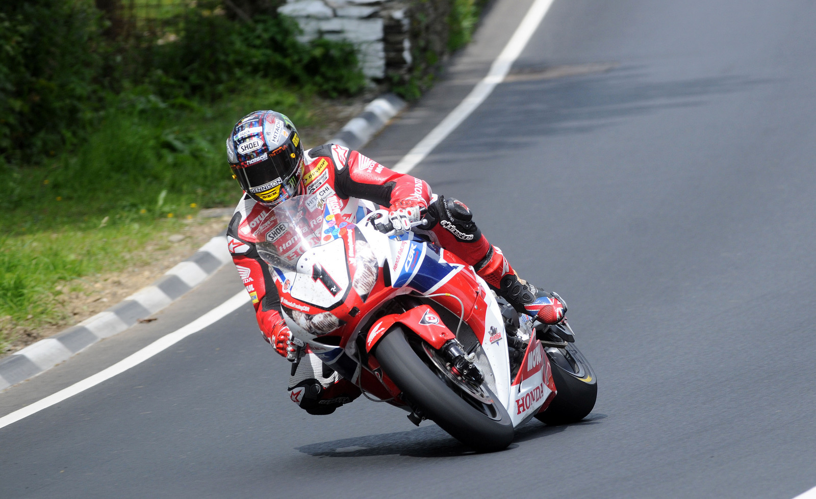 Мотоциклы Хонда на гонках Isle of man TT. Остров Мэн гонки CBR. Isle of man гонки CBR 600 f4.