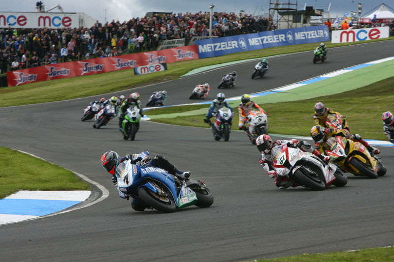 MCE British Superbike Championship Resumes This Coming Weekend At Scotland's Knockhill