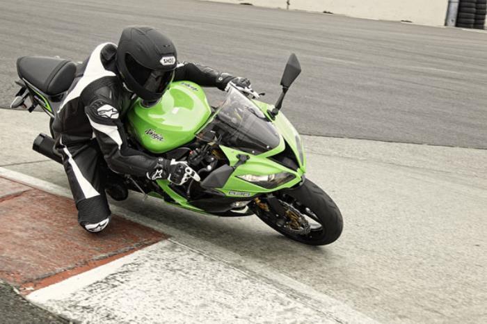 Kawasaki Team Green Program Offering Rebates On Selected Ninja Sportbikes To Qualified Racers