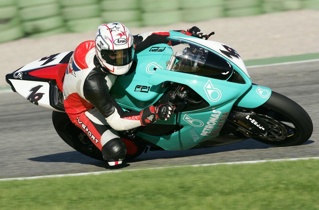 Jones Debuts On Foggy Petronas FP1 Tuesday At Valencia