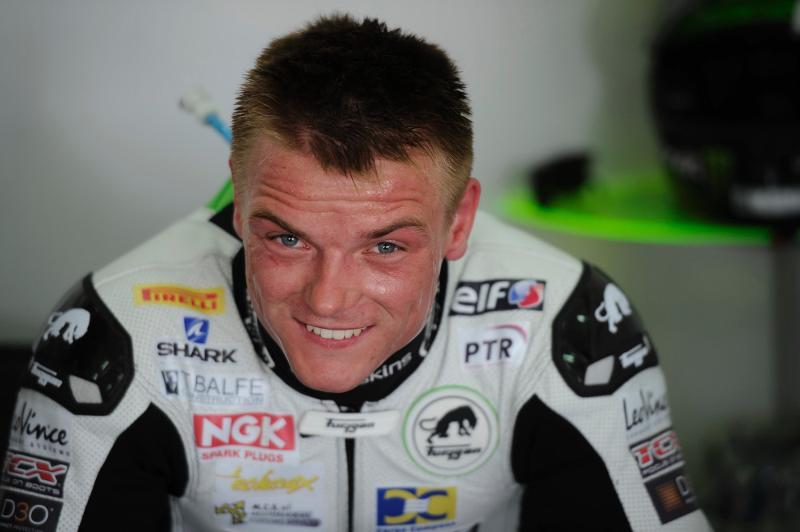 Sam Lowes On Provisional World Supersport Pole Position At Motorland Aragon