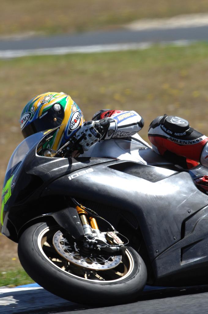 Bayliss Fastest On First Day Of World Superbike, Supersport Testing At Phillip Island